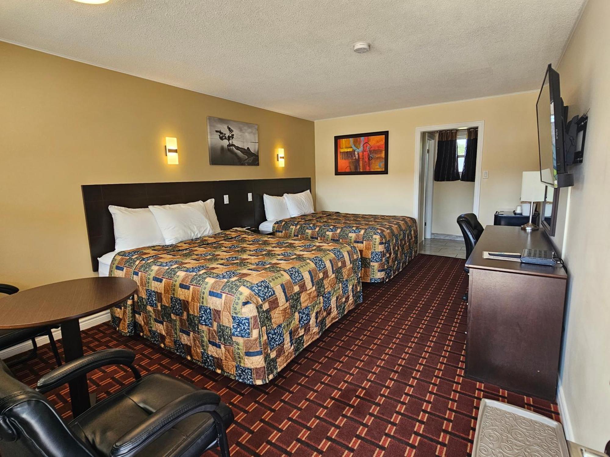 Fox Motor Inn Greater Napanee Extérieur photo