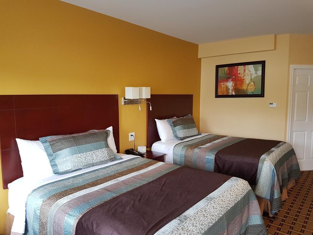 Fox Motor Inn Greater Napanee Extérieur photo