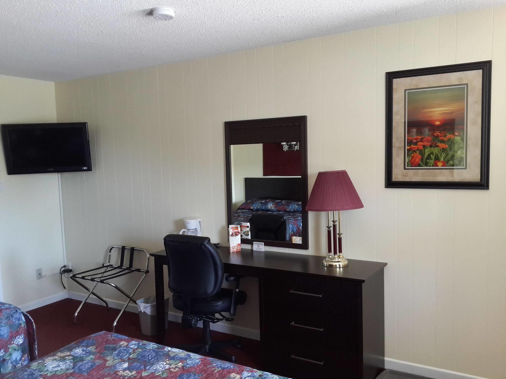 Fox Motor Inn Greater Napanee Extérieur photo