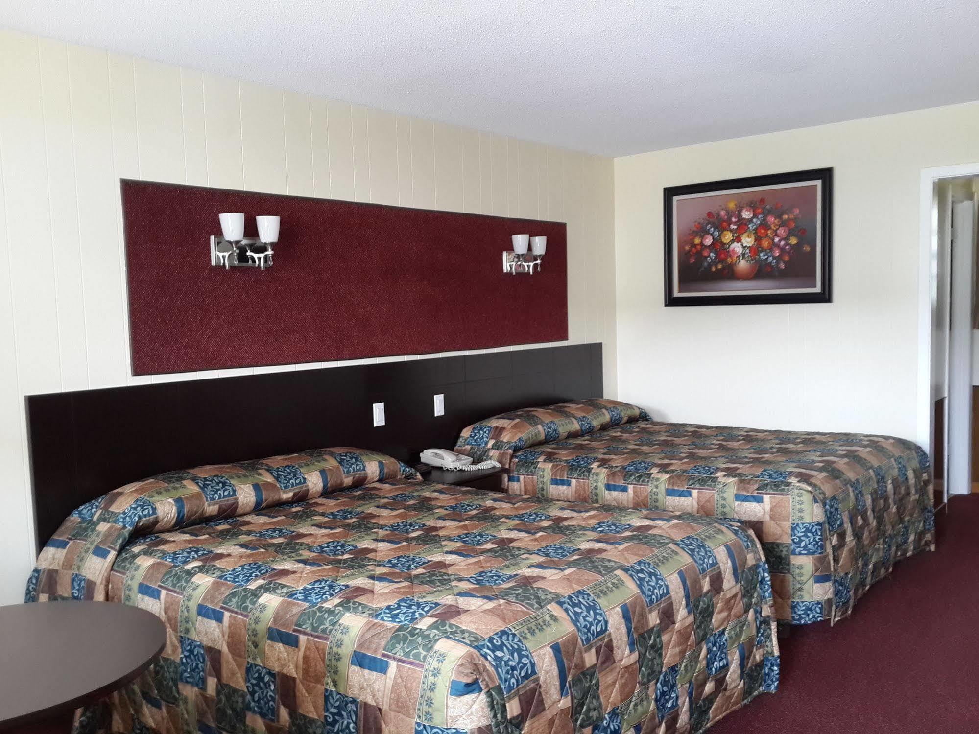 Fox Motor Inn Greater Napanee Extérieur photo